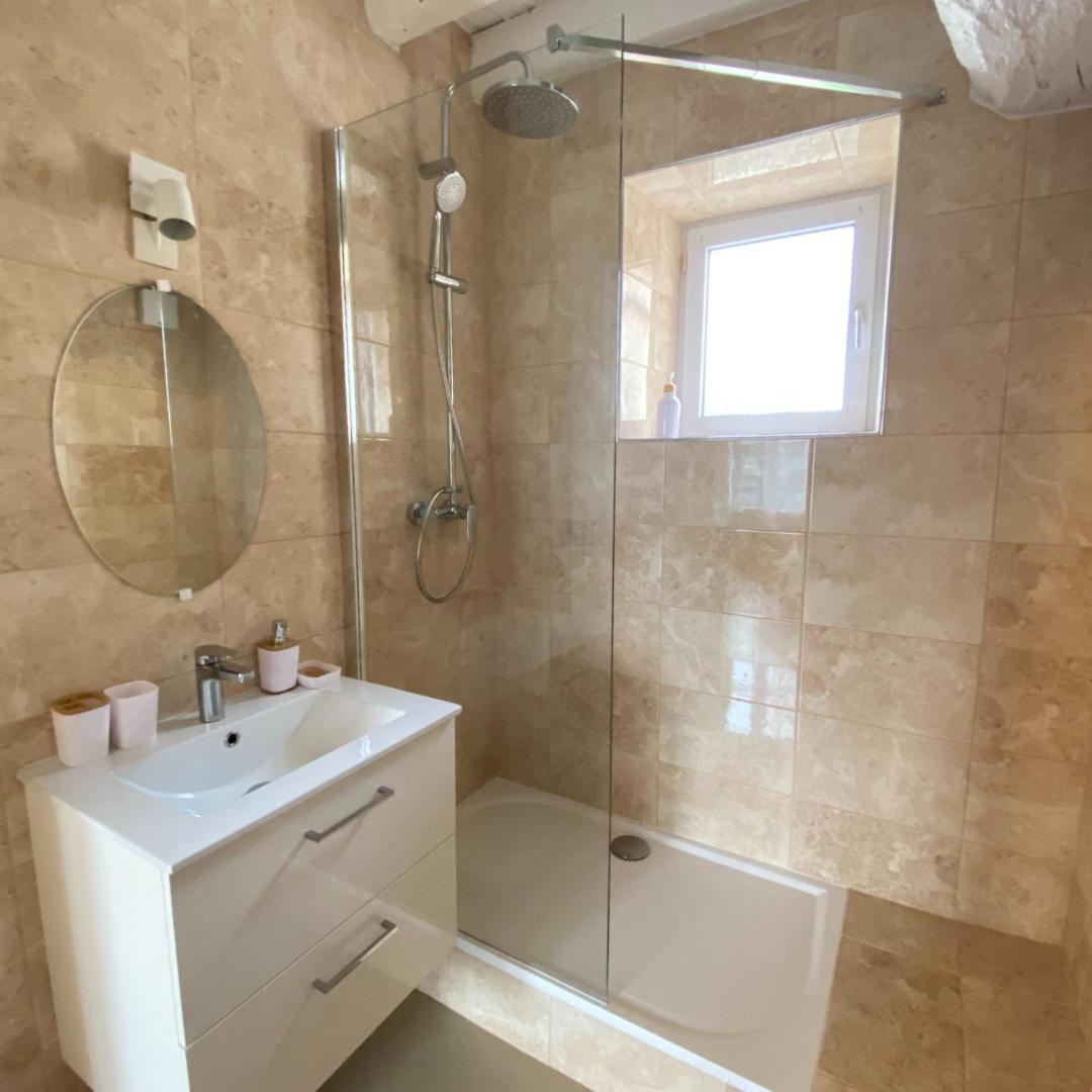 Charmant Studio A Etampes Apartment Bagian luar foto