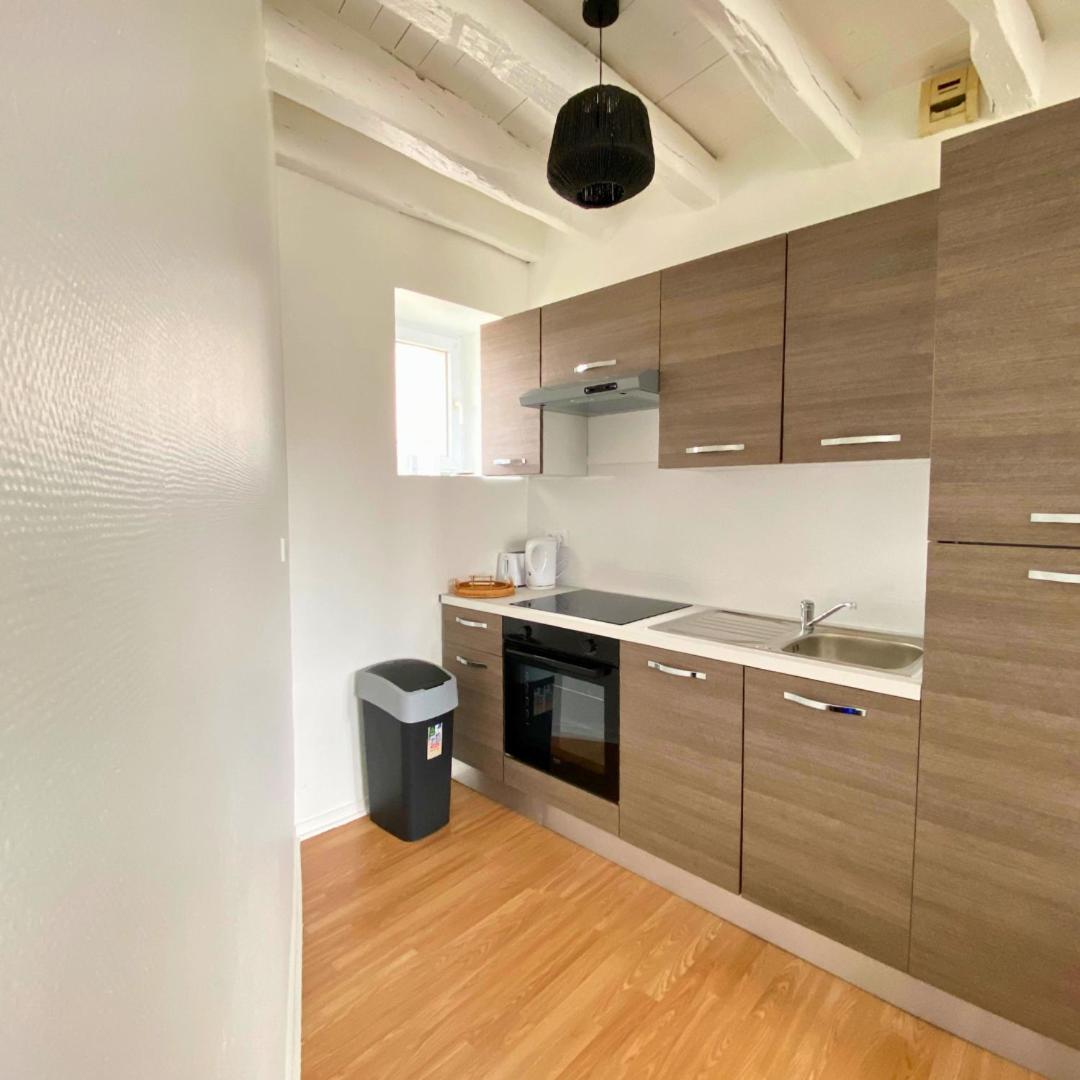 Charmant Studio A Etampes Apartment Bagian luar foto