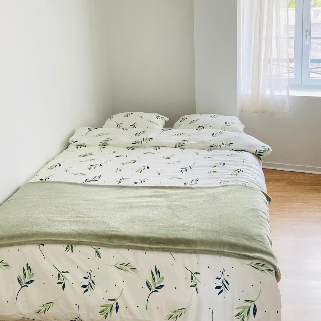 Charmant Studio A Etampes Apartment Bagian luar foto