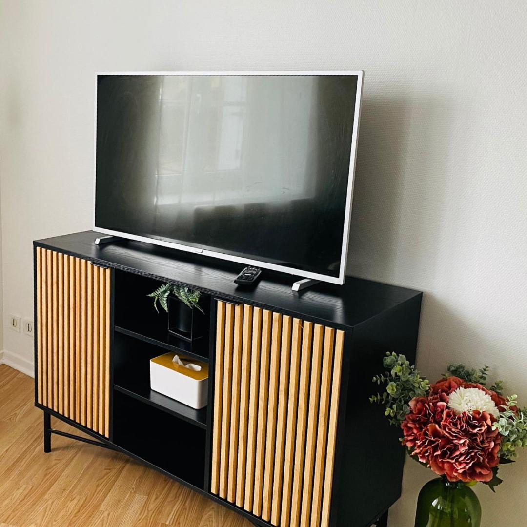 Charmant Studio A Etampes Apartment Bagian luar foto